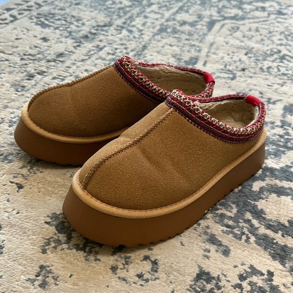 Platform slip on shoes - Picture 1 of 3